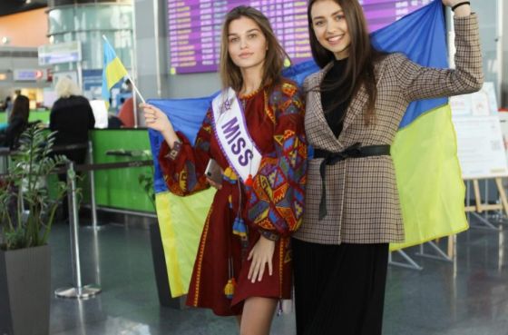Breakfast before the flight "Miss Ukraine - 2018" Leonila Huz to Sanya